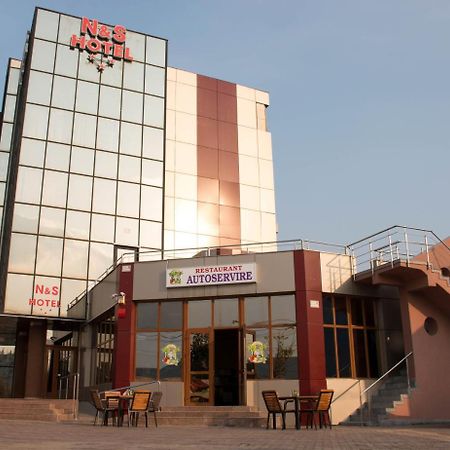 Bîrlad N&S Hotel Barlad المظهر الخارجي الصورة