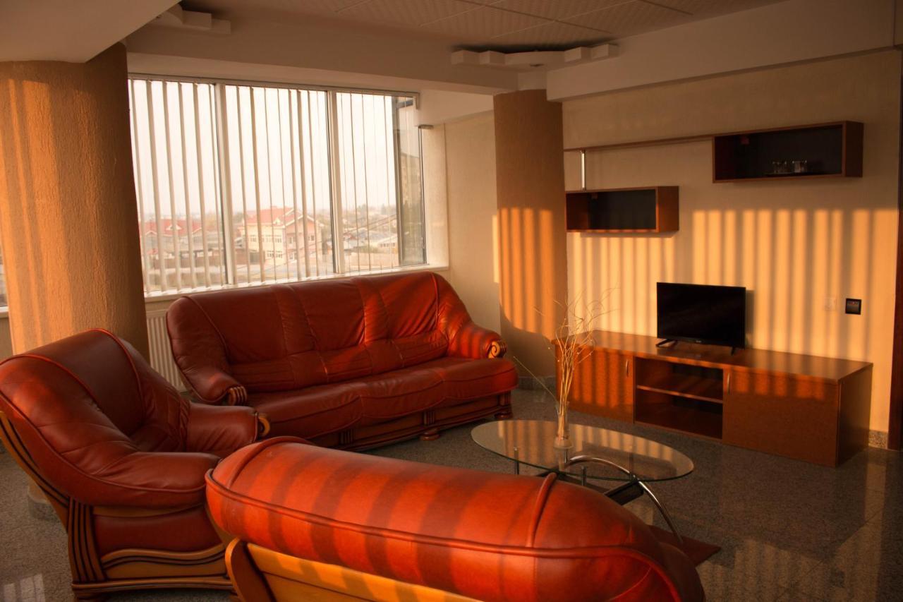 Bîrlad N&S Hotel Barlad المظهر الخارجي الصورة